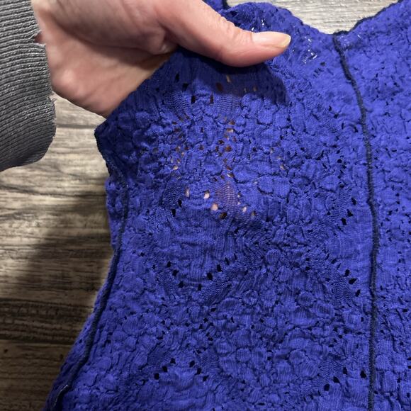 Free People Intimately Lace Tank Cami Blue V Neck Notch Plunge Small NWOT Top - Picture 5 of 5